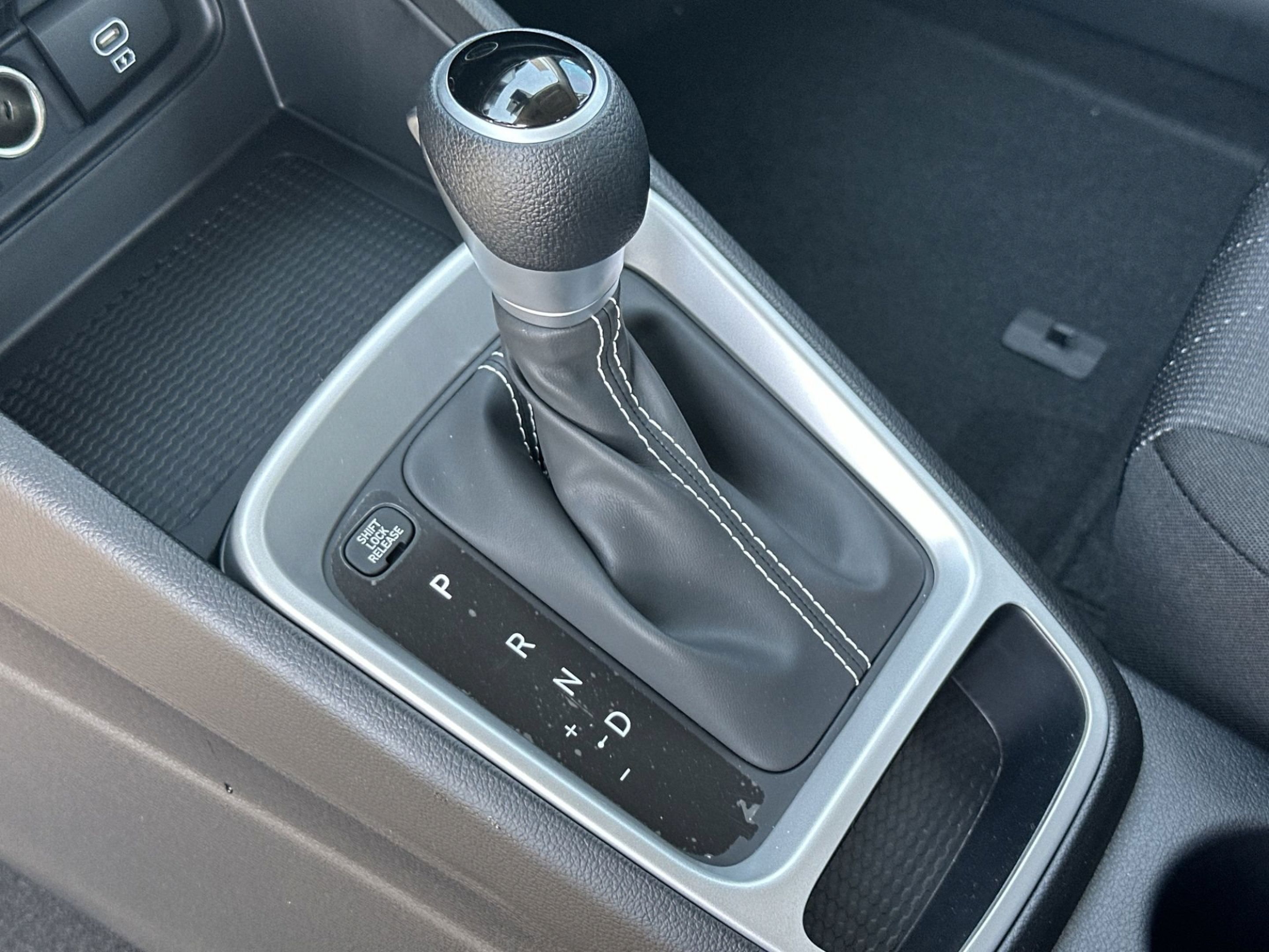 New 2026 Hyundai Venue SE FWD image 22