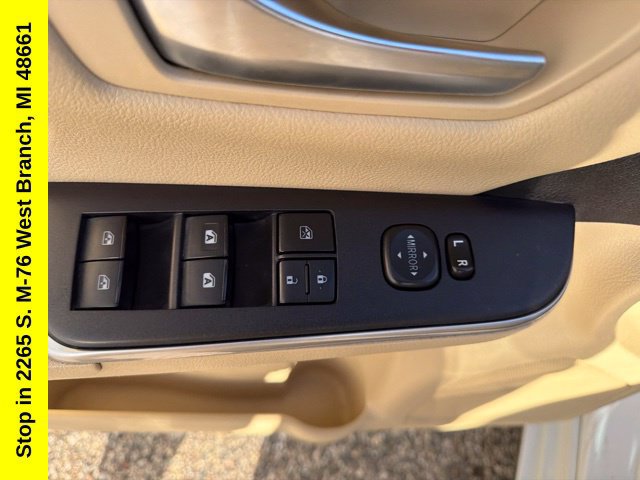 Used 2016 Toyota Camry XLE FWD image 15
