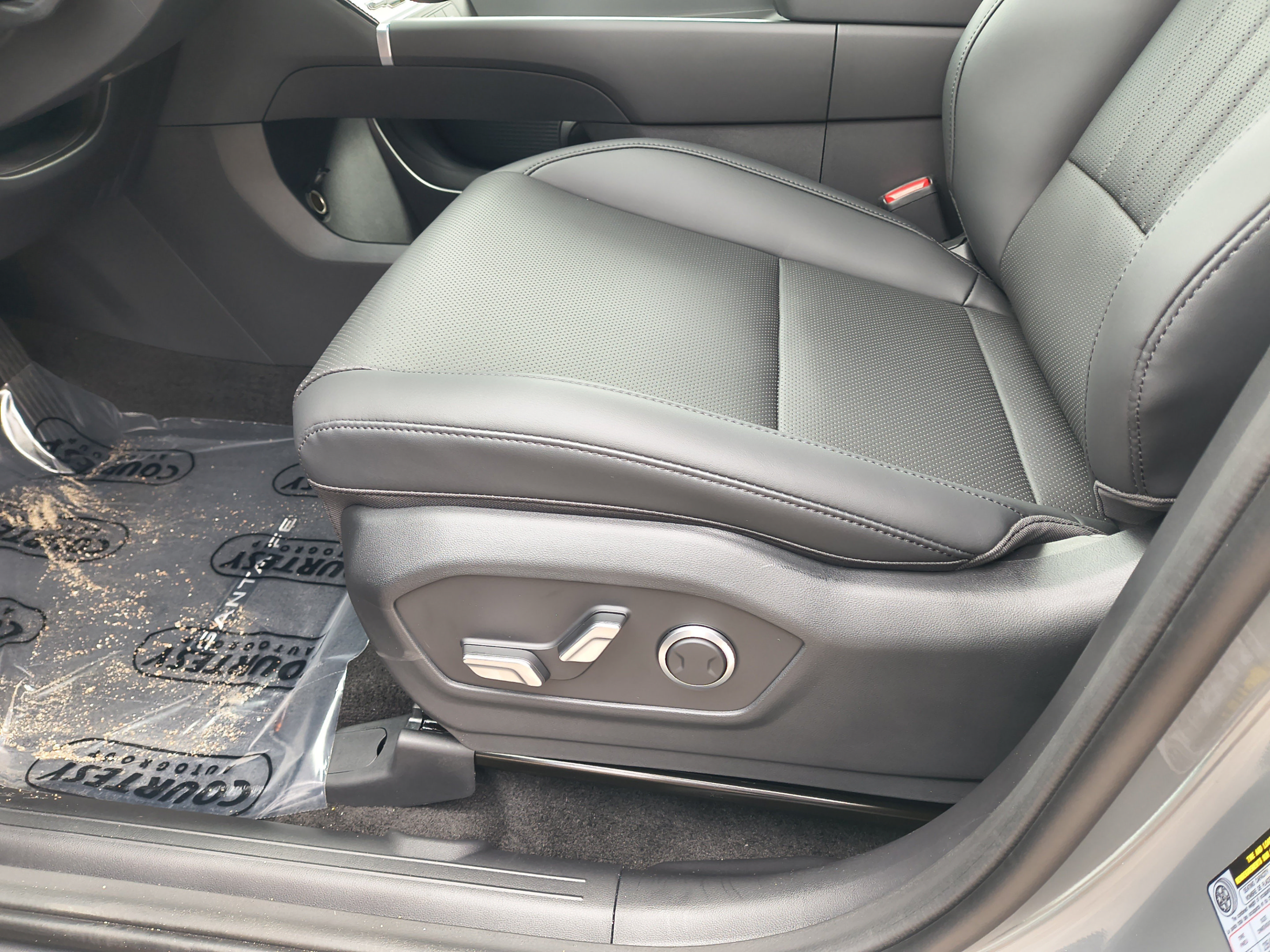 New 2027 Hyundai Santa Fe SEL FWD image 23