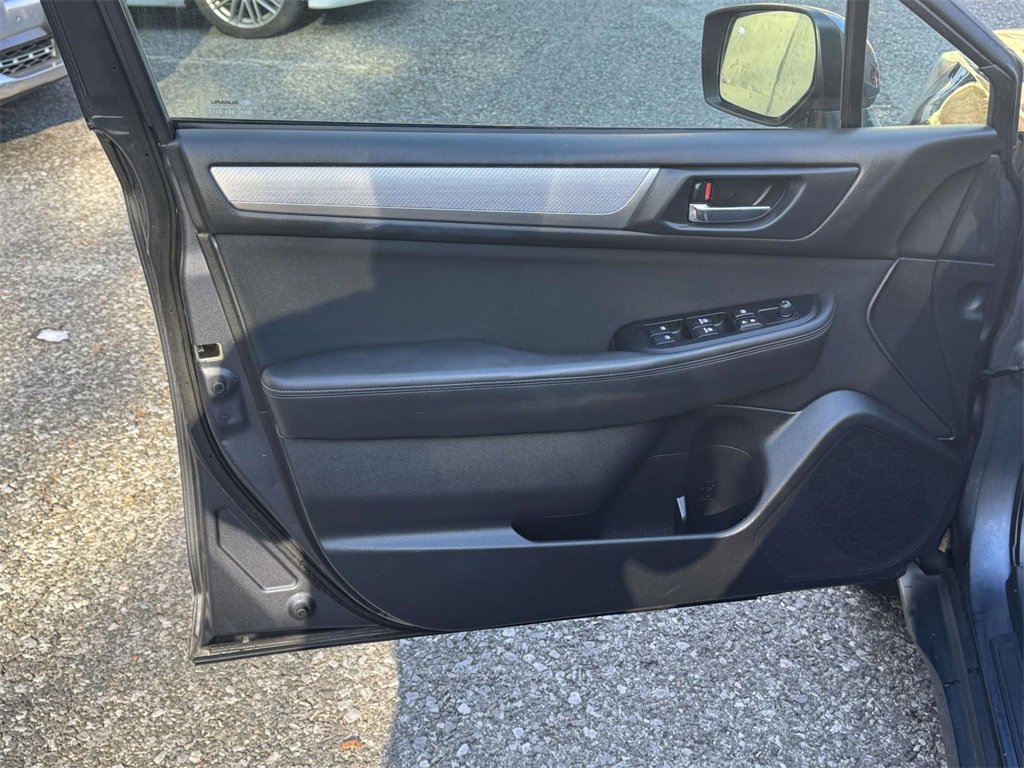 Used 2016 Subaru Outback 2.5i Premium image 15