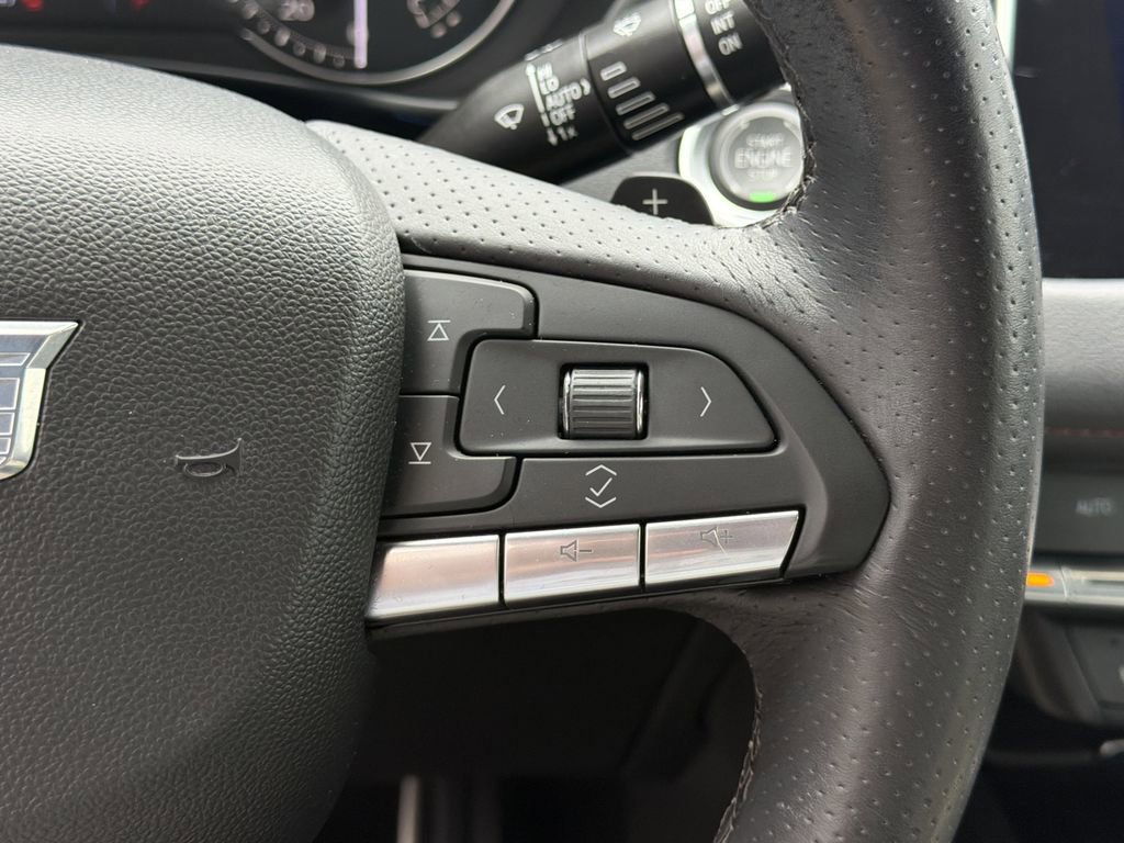 Certified 2023 Cadillac XT4 Sport image 28