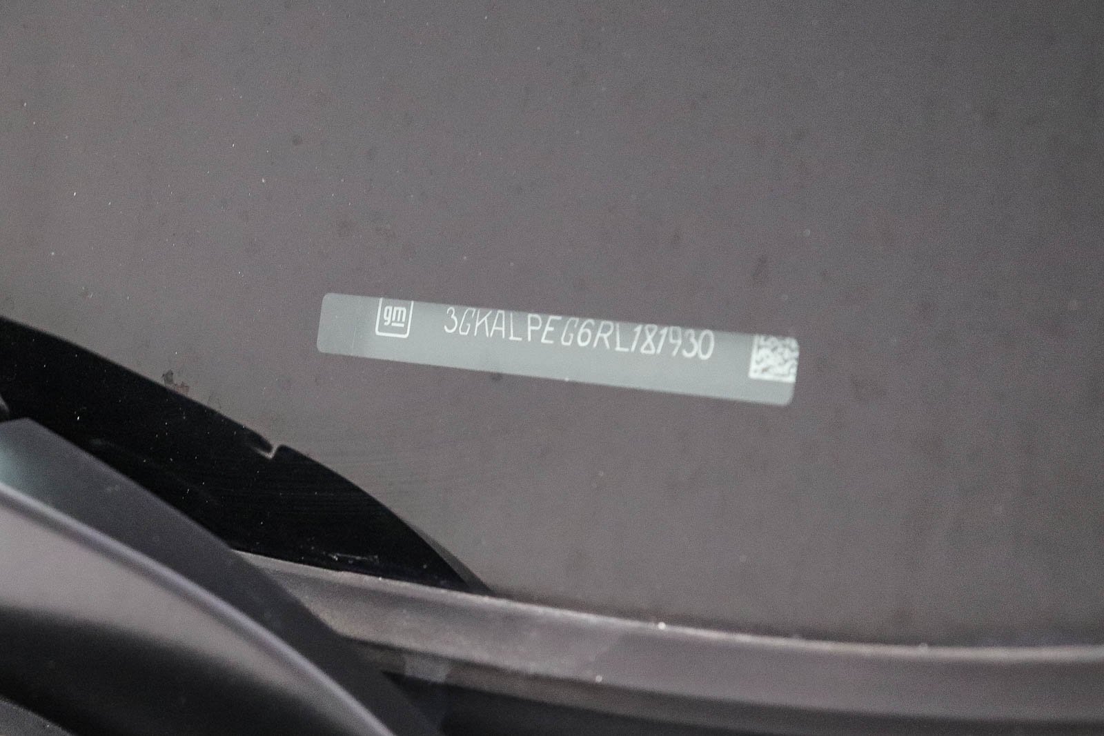 Used 2024 GMC Terrain SLT image 27