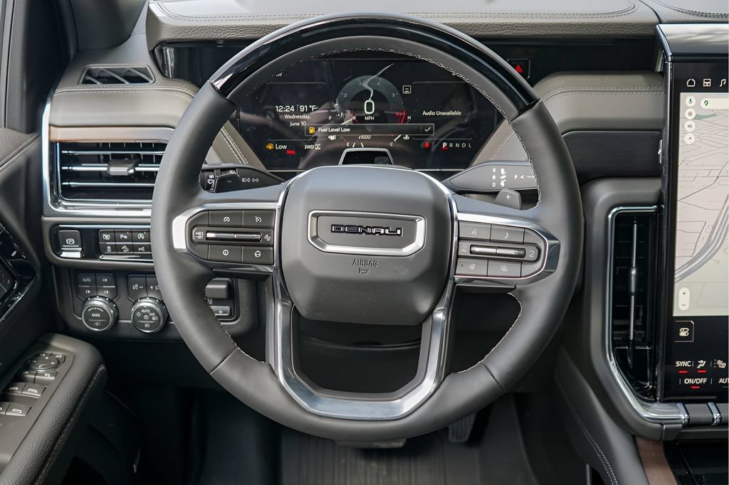 New 2026 GMC Yukon Denali w/ Denali Reserve Package AWD/4WD image 23