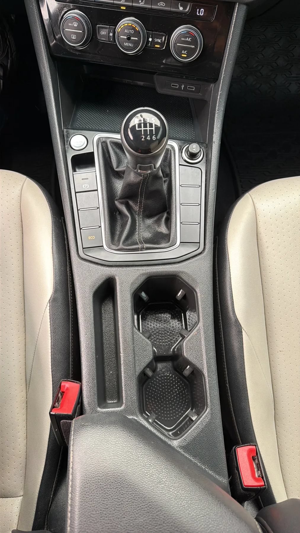 Used 2020 Volkswagen Jetta R-Line w/ R-Line Cold Weather Package FWD image 20