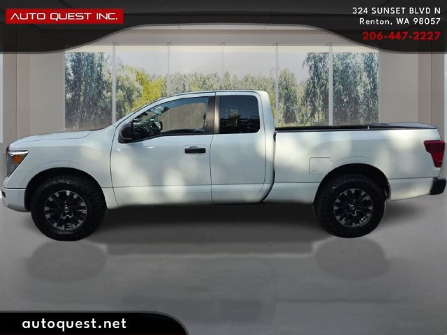 Used 2023 Nissan Titan S AWD/4WD image 8