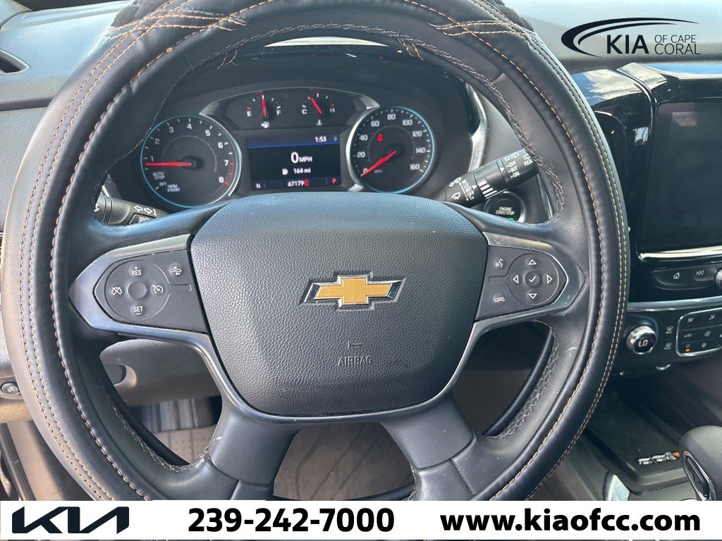 Used 2023 Chevrolet Traverse LT image 18