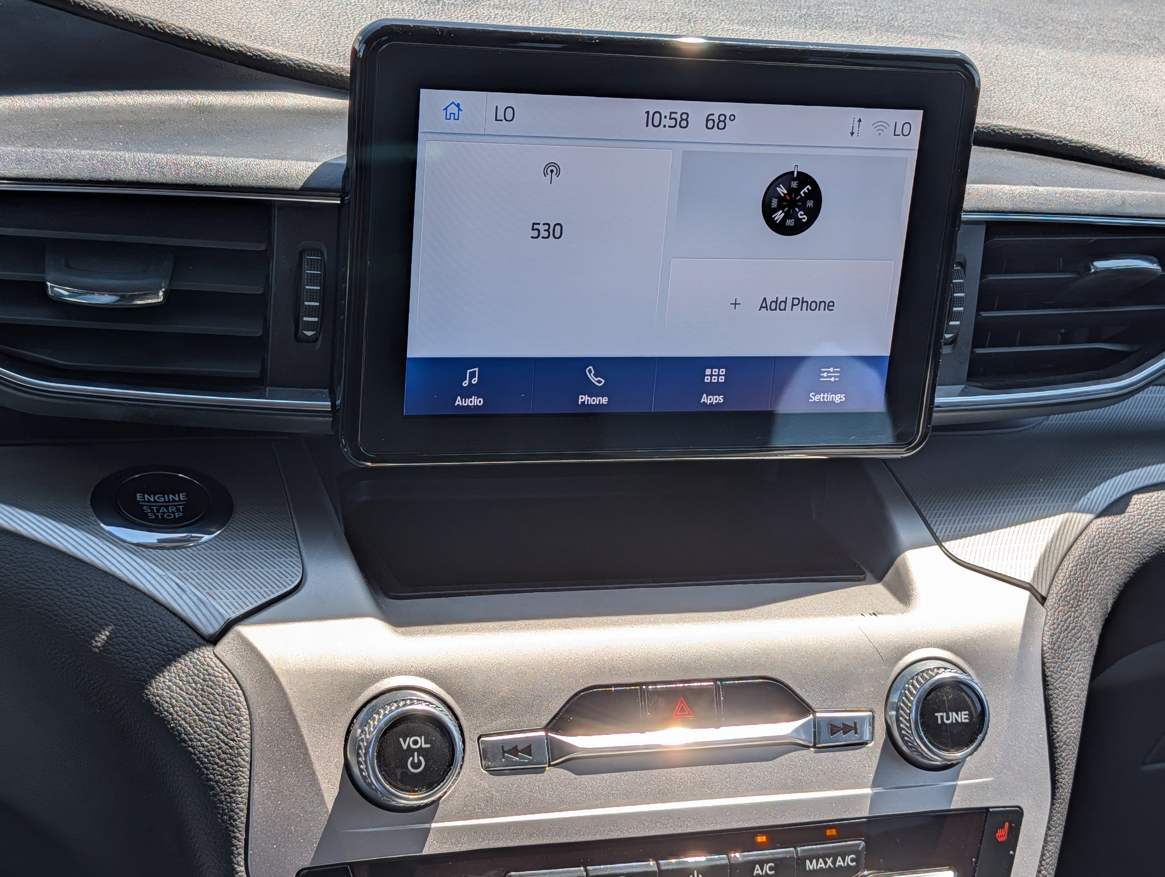 Certified 2022 Ford Explorer XLT w/ Equipment Group 202A AWD/4WD image 30