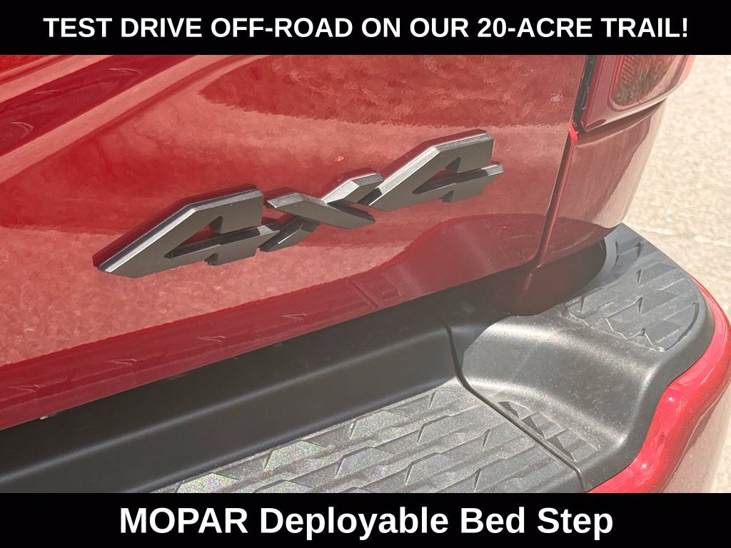 New 2026 RAM 2500 Laramie AWD/4WD image 40