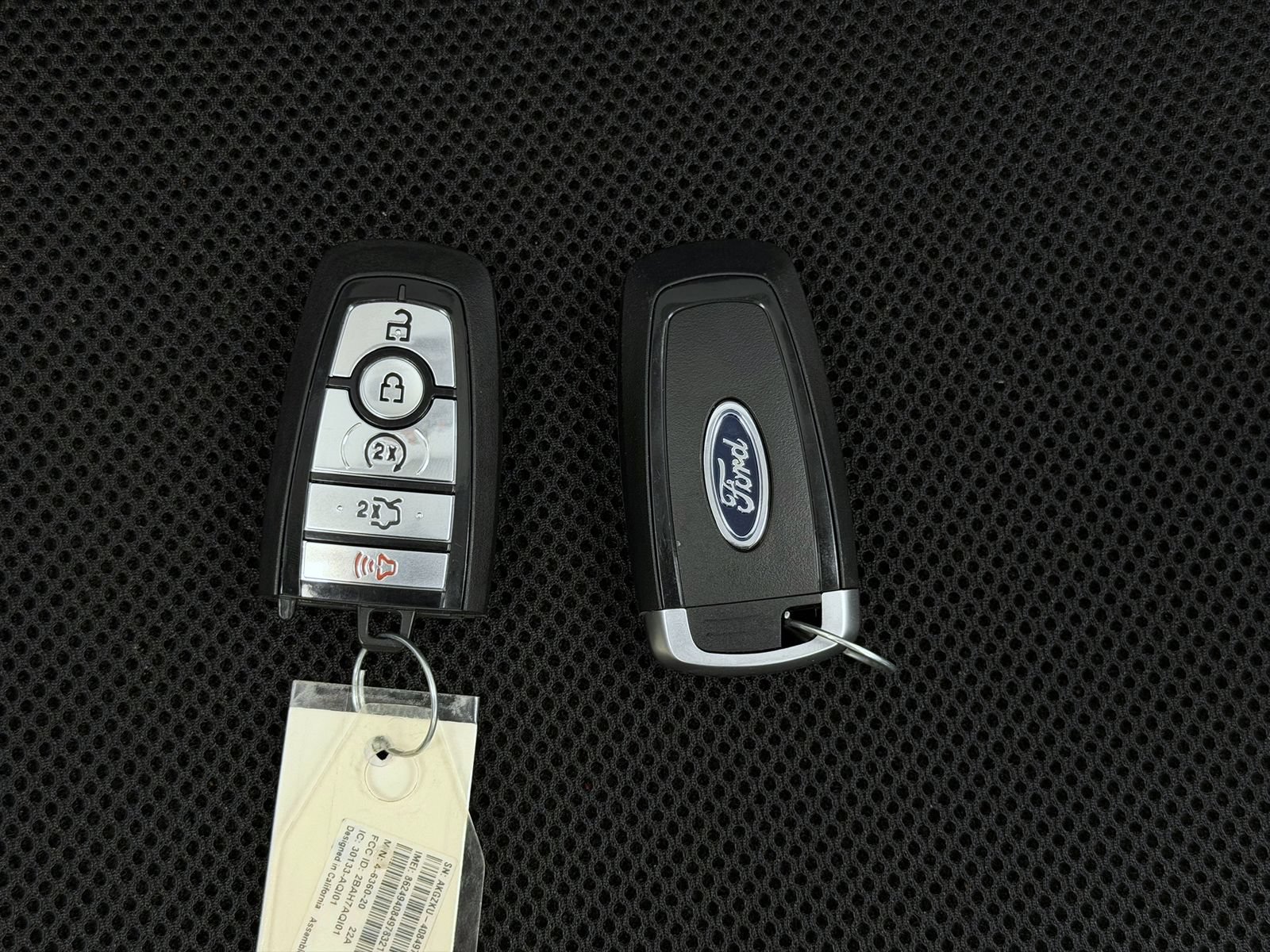 Used 2025 Ford Mustang Coupe RWD image 27