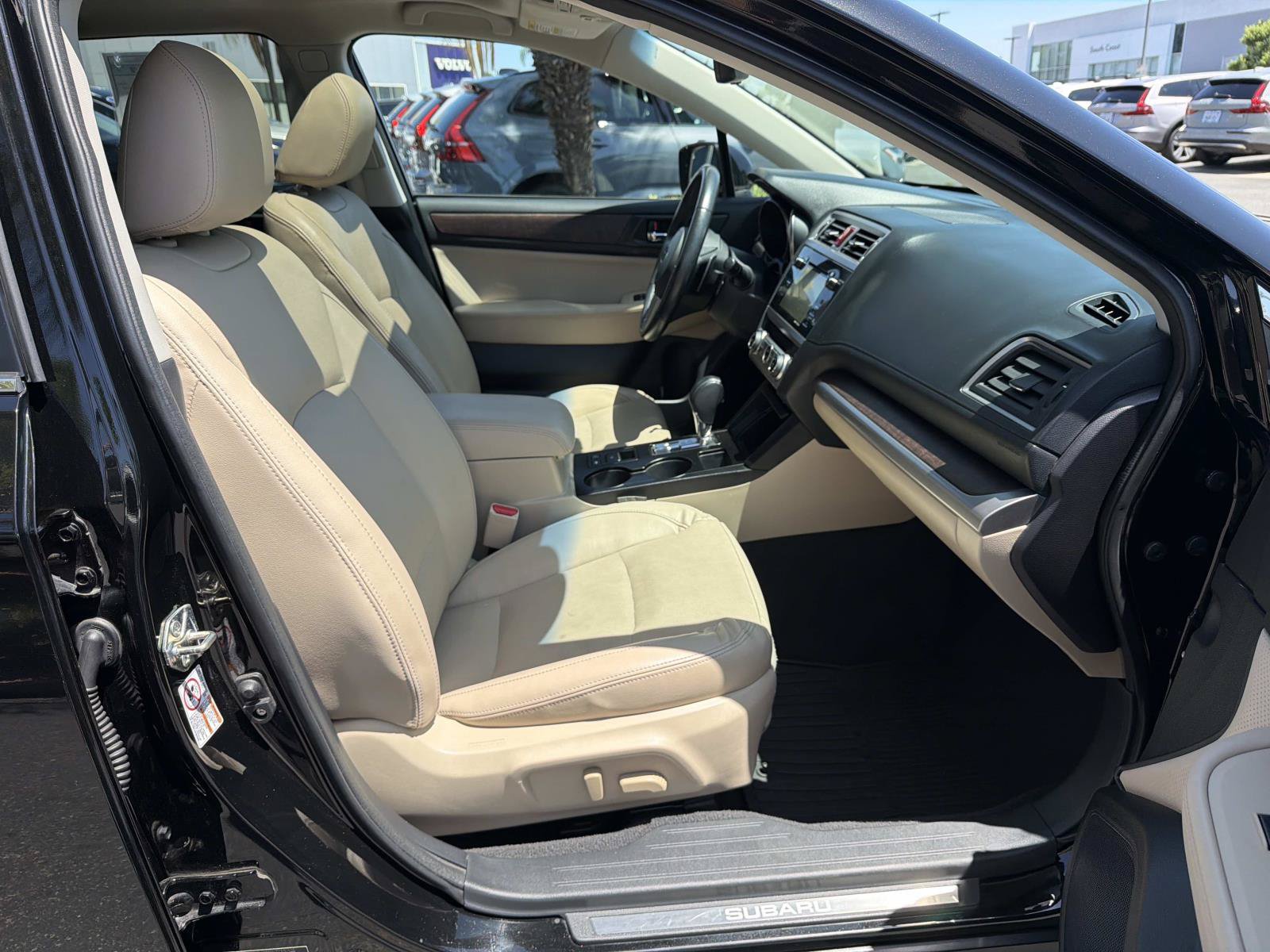 Used 2017 Subaru Outback 3.6R Limited AWD/4WD image 26