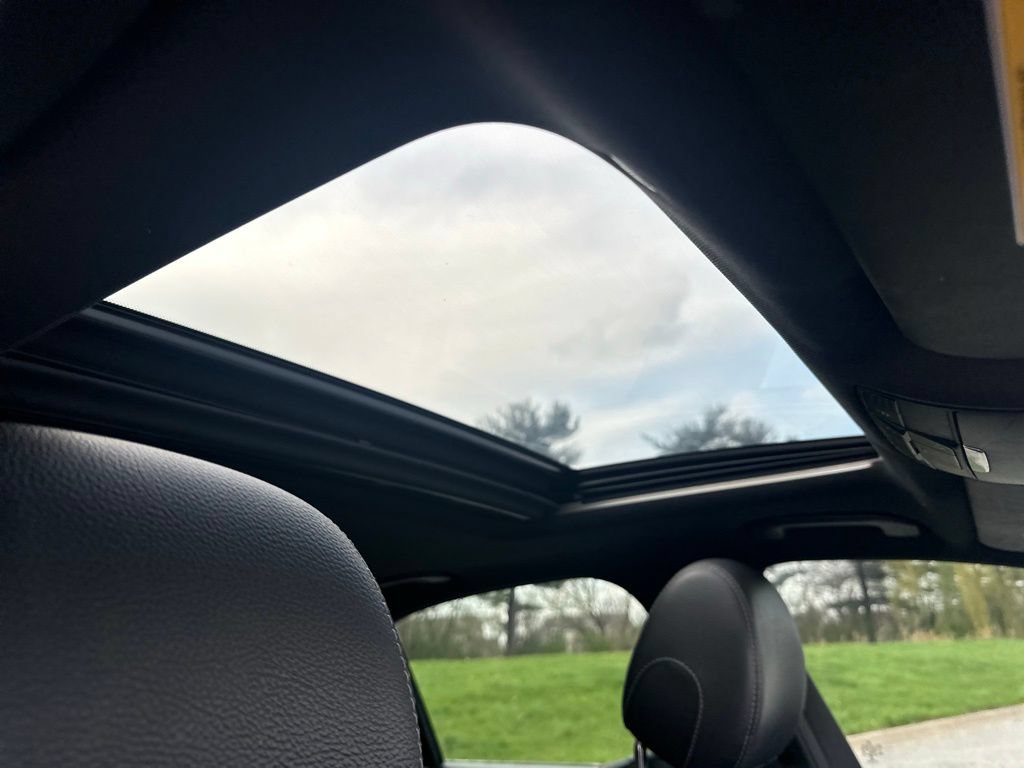 Used 2017 Mercedes-Benz E 300 4MATIC image 27