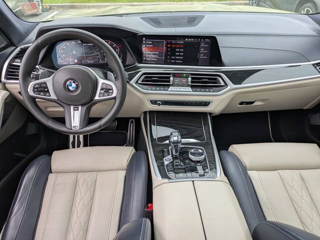 Used 2021 BMW X7 M50i image 18
