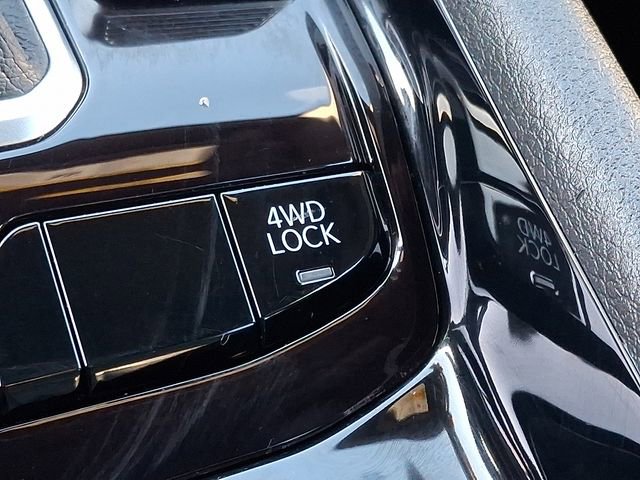 Used 2026 Jeep Compass Limited AWD/4WD image 24