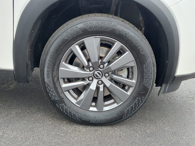 Used 2024 Nissan Pathfinder SV FWD image 14