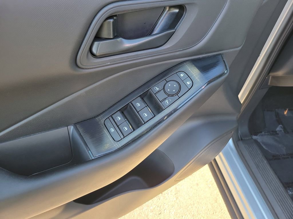 Certified 2025 Nissan Rogue S image 16