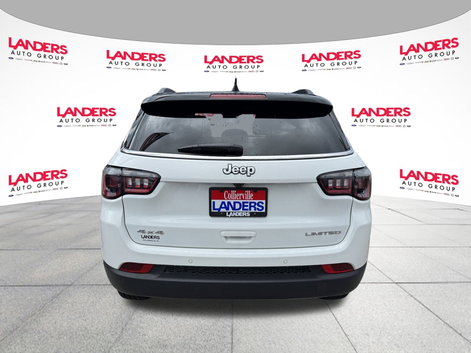 Used 2024 Jeep Compass Limited image 4