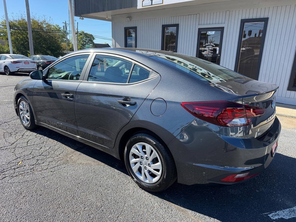 Used 2020 Hyundai Elantra SE FWD image 8