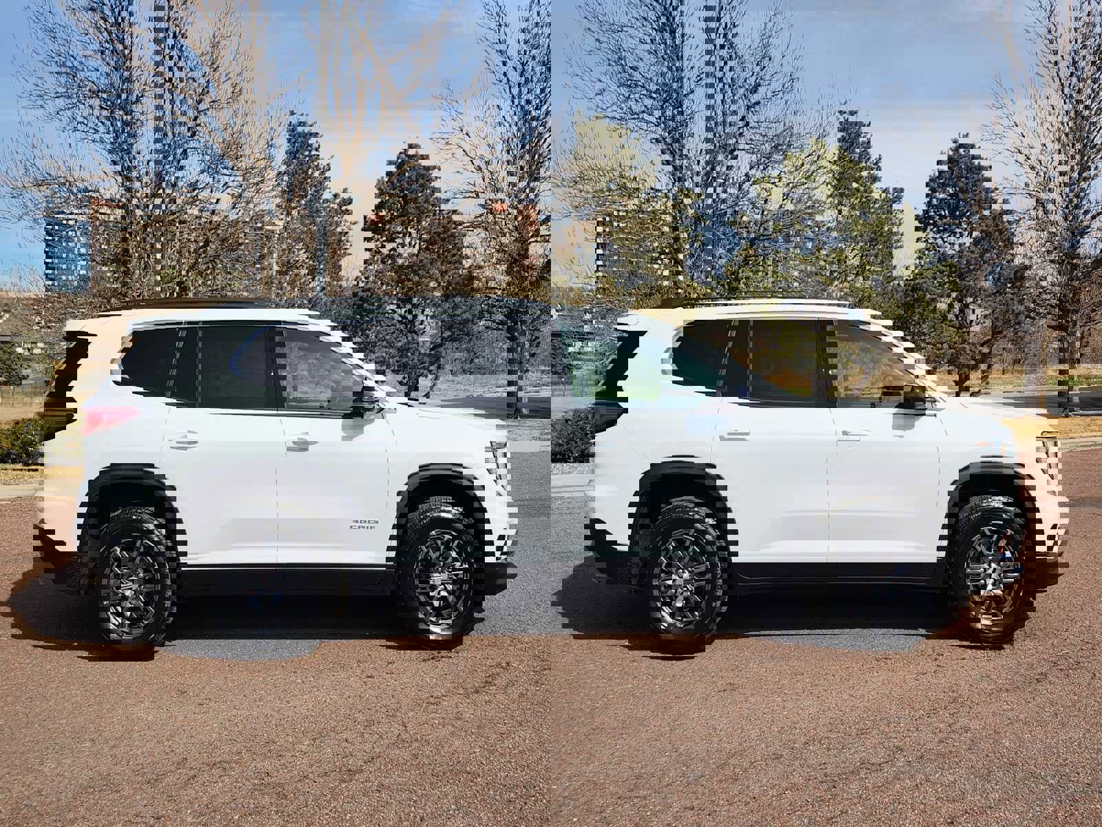 New 2025 GMC Acadia Elevation image 2