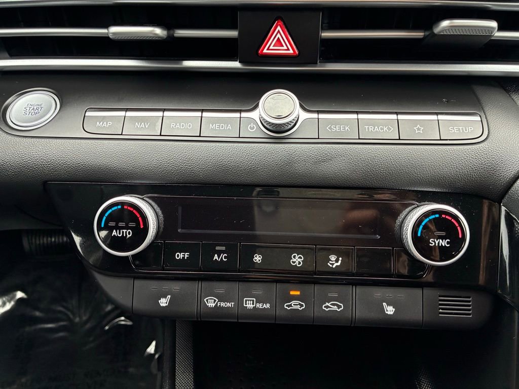 Used 2023 Hyundai Elantra SEL w/ Convenience Package image 28