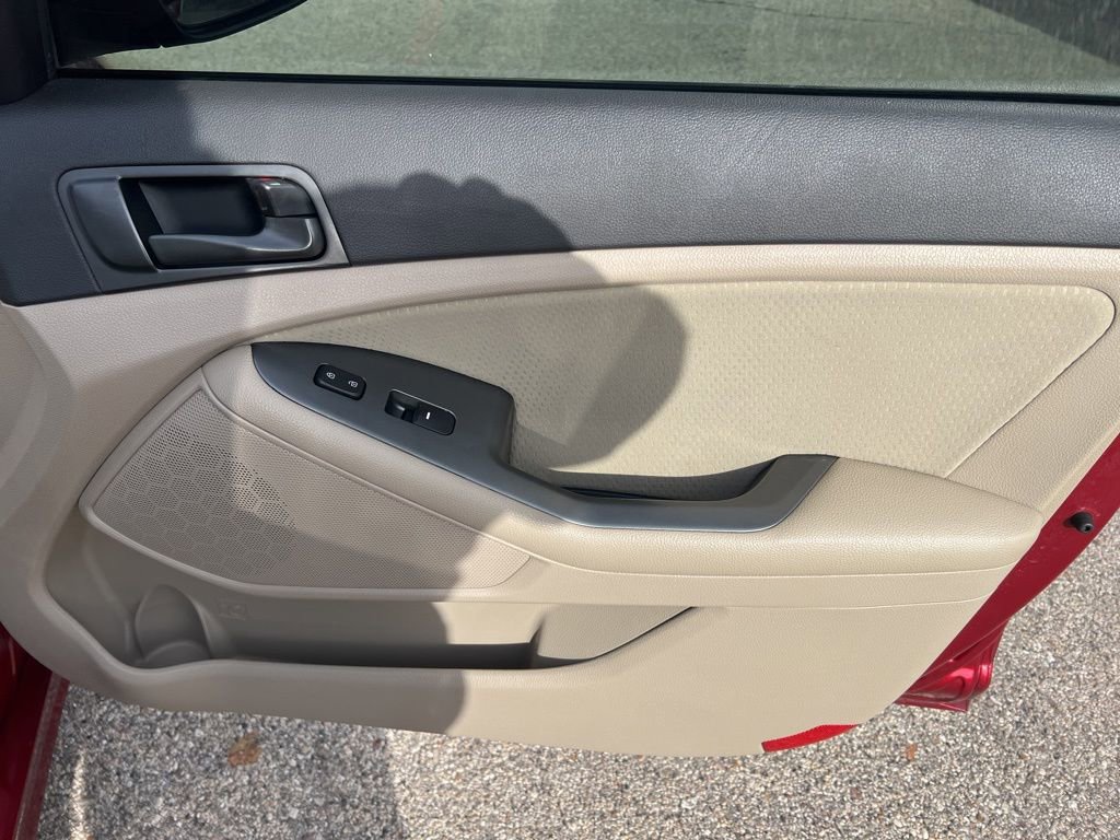 Used 2015 Kia Optima LX image 21