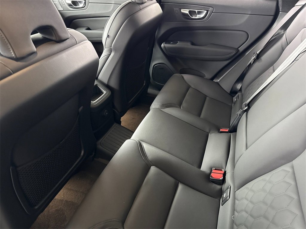 New 2026 Volvo XC60 T8 Plus image 11