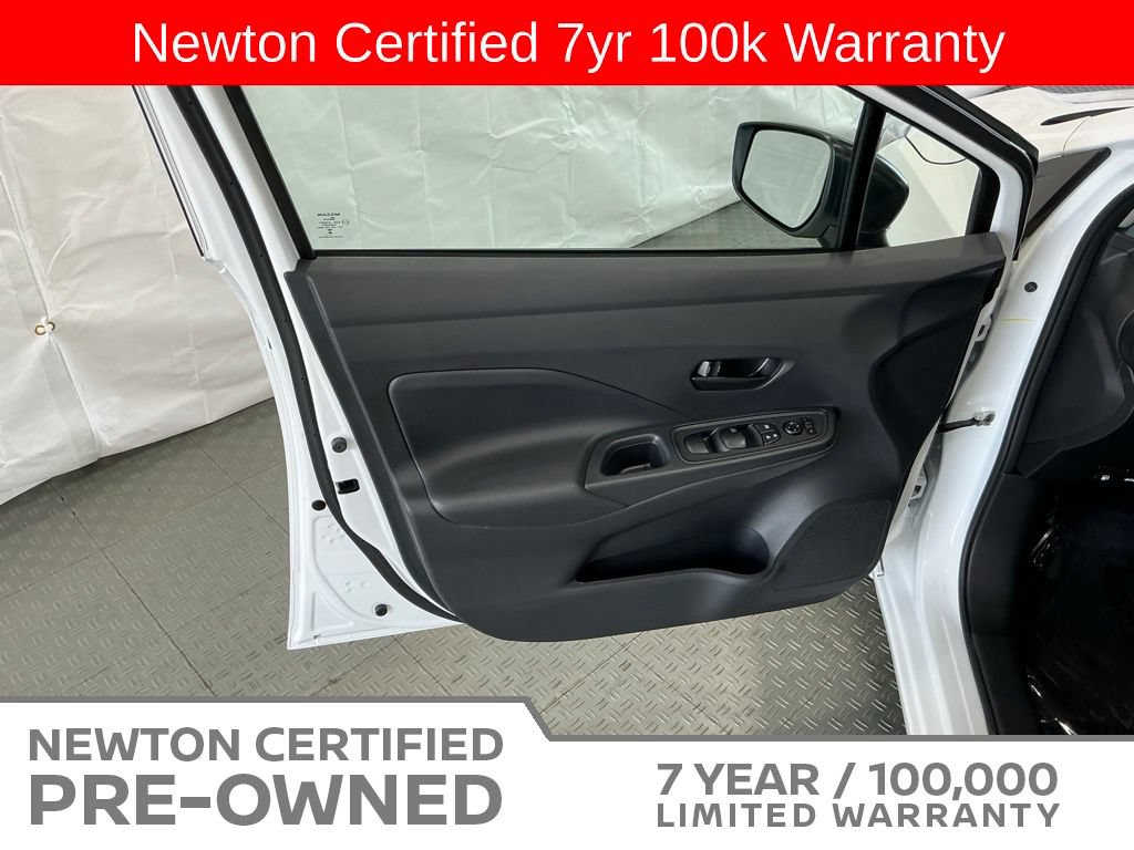Used 2025 Nissan Versa S w/ Trunk Package FWD image 32