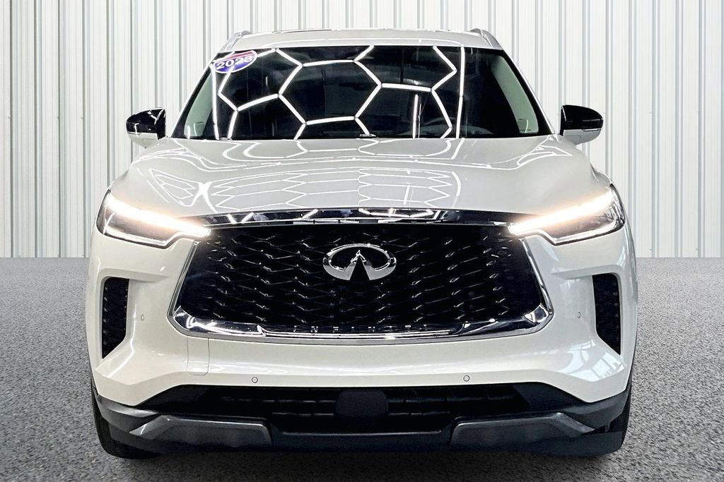 Used 2023 INFINITI QX60 Sensory w/ Vision Package image 2