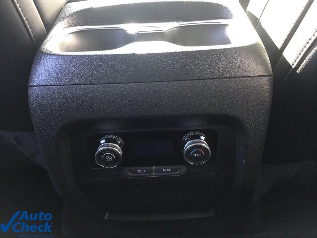 Used 2025 Buick Enclave Sport Touring image 19