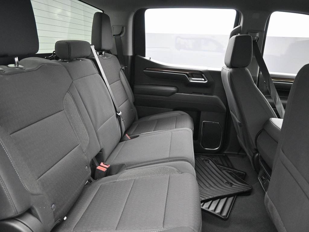 Used 2025 Chevrolet Silverado 1500 LT AWD/4WD image 31