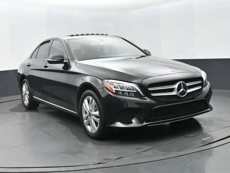 Used 2019 Mercedes-Benz C 300 4MATIC Sedan image 2