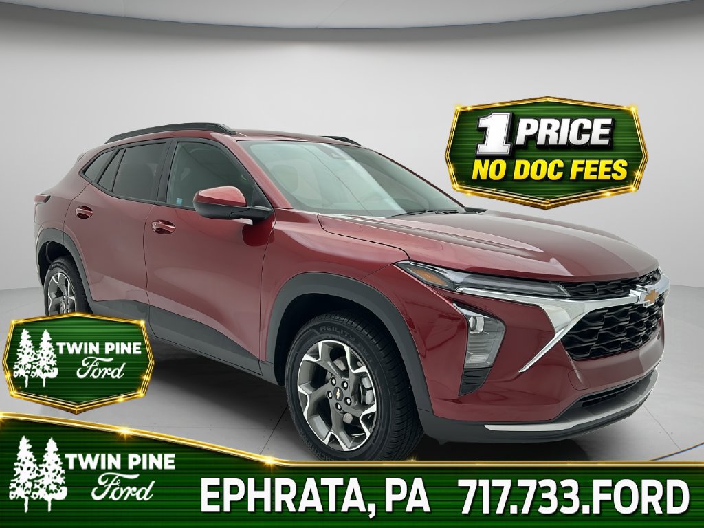 Used 2025 Chevrolet Trax LT w/ LT Convenience Package FWD image 1