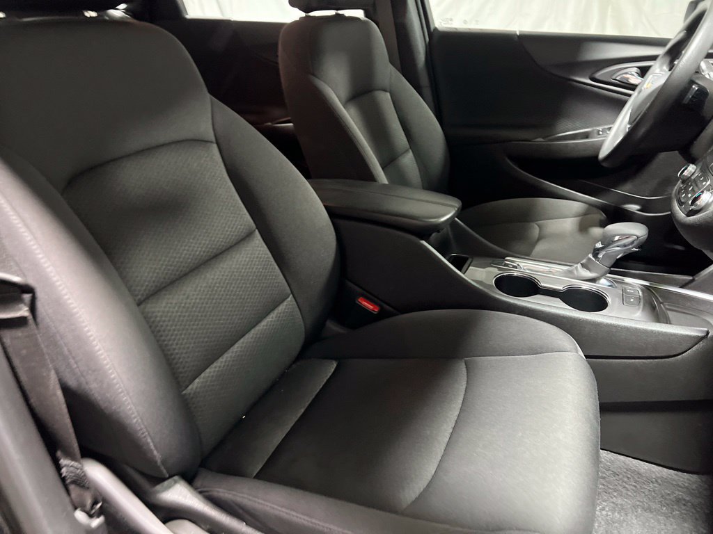Used 2025 Chevrolet Malibu LT FWD image 10