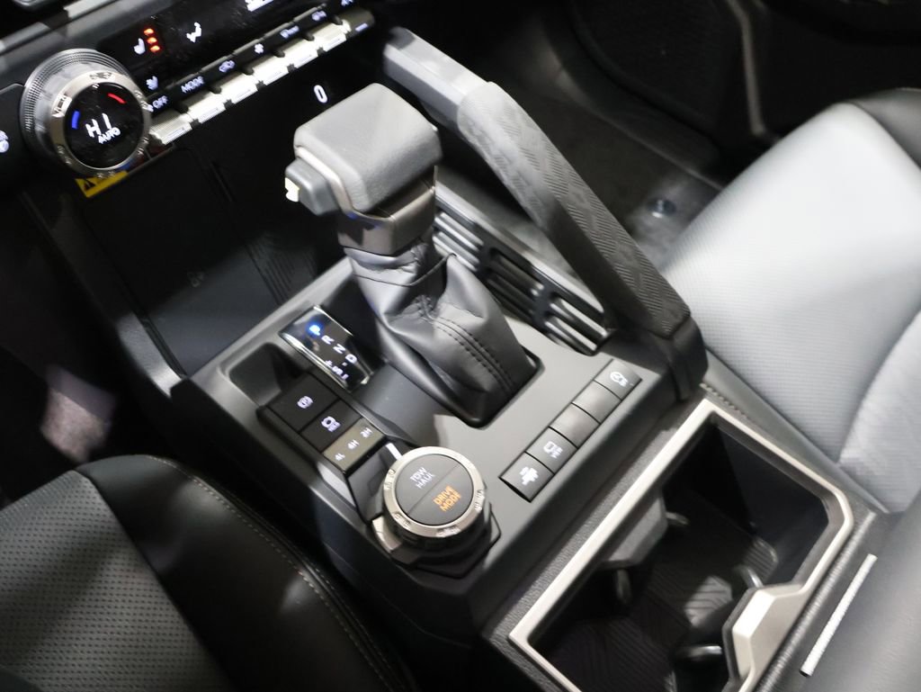 New 2026 Toyota Tacoma Limited AWD/4WD image 18
