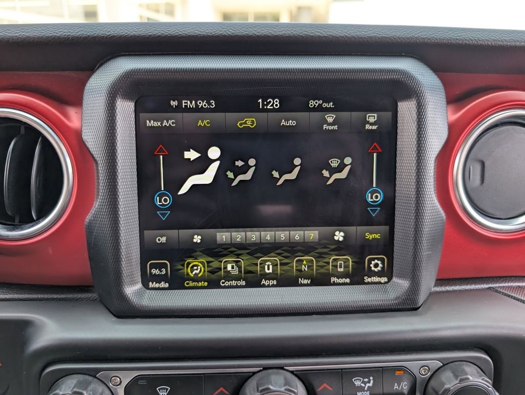 Used 2022 Jeep Wrangler Unlimited Rubicon image 24