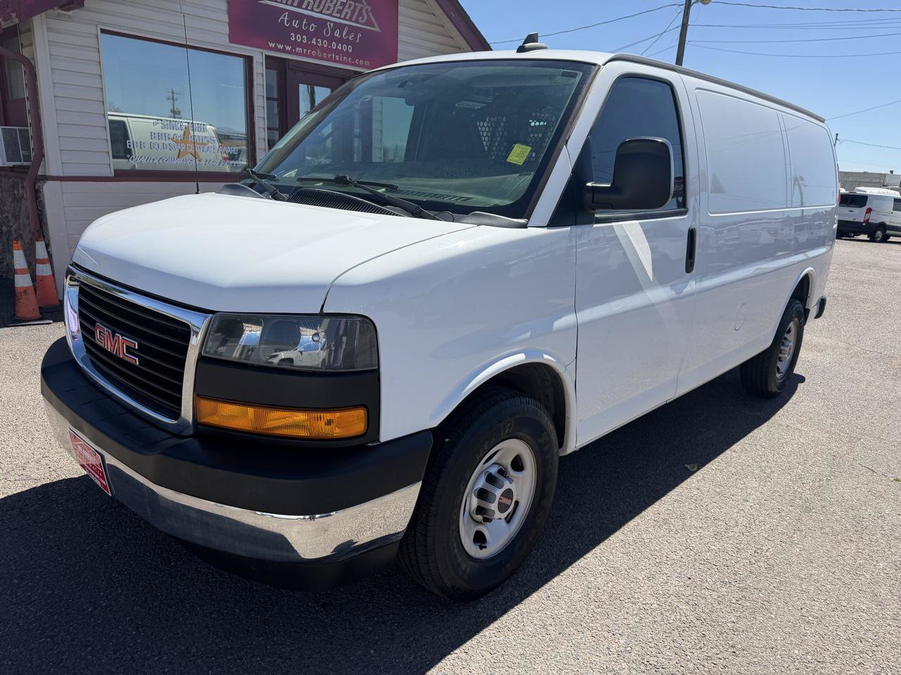 Used 2020 GMC Savana 2500 w/ Driver Convenience Package RWD image 4