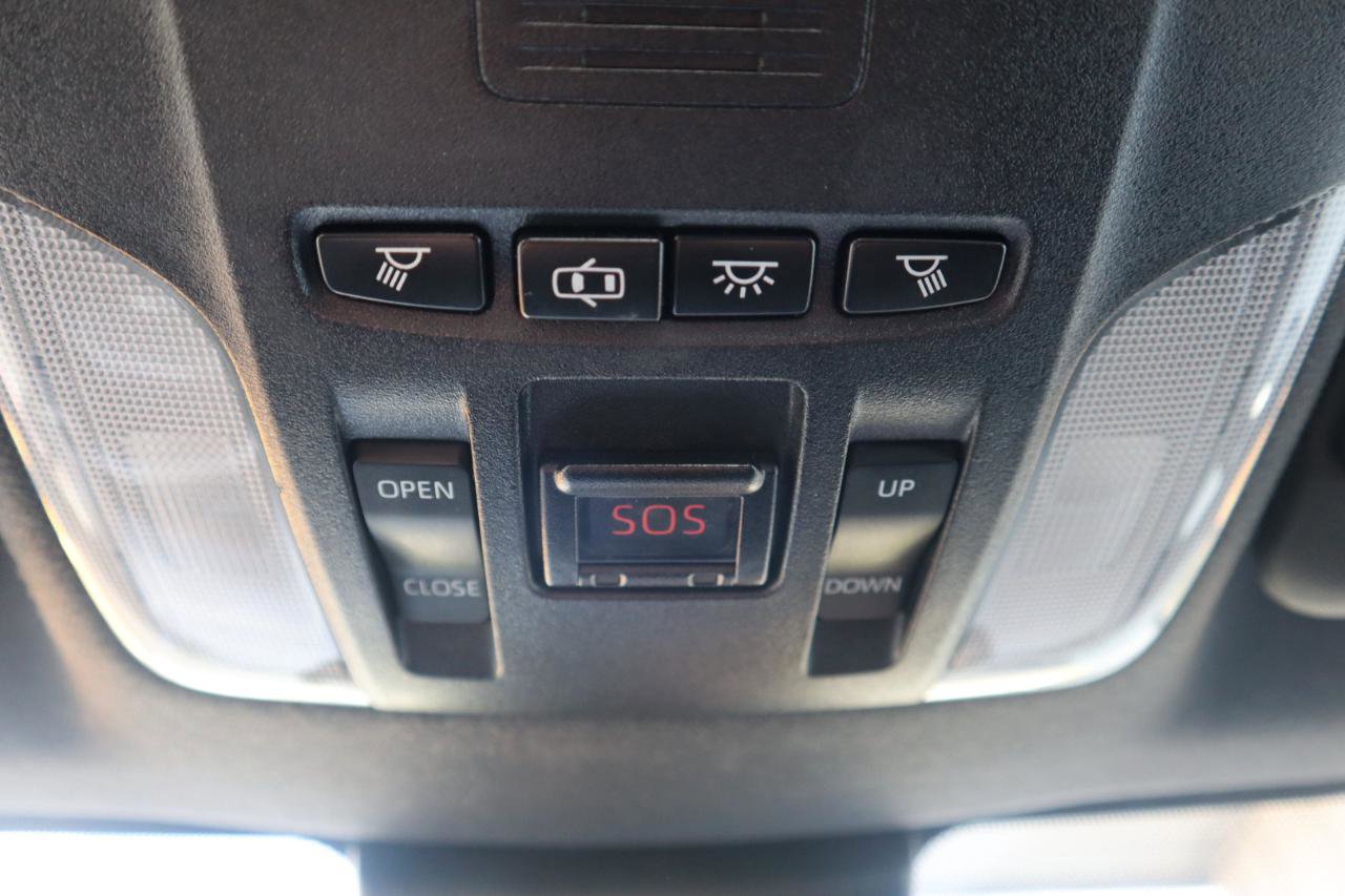 Used 2020 Toyota Corolla SE w/ SE Premium Package FWD image 81