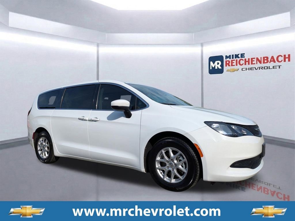 Used 2023 Chrysler Voyager LX