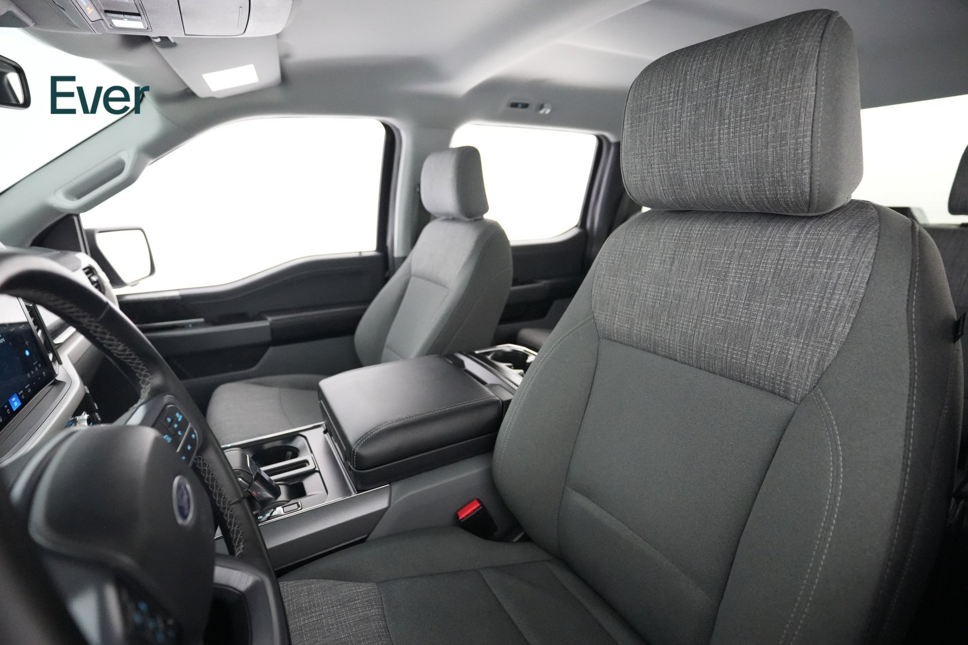 Used 2023 Ford F150 Lightning XLT AWD/4WD image 4