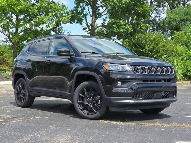 New 2026 Jeep Compass Latitude AWD/4WD image 2