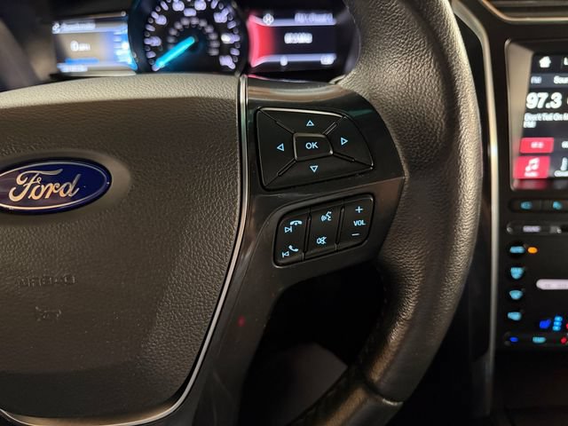 Used 2017 Ford Explorer Limited w/ Equipment Group 301A AWD/4WD image 24