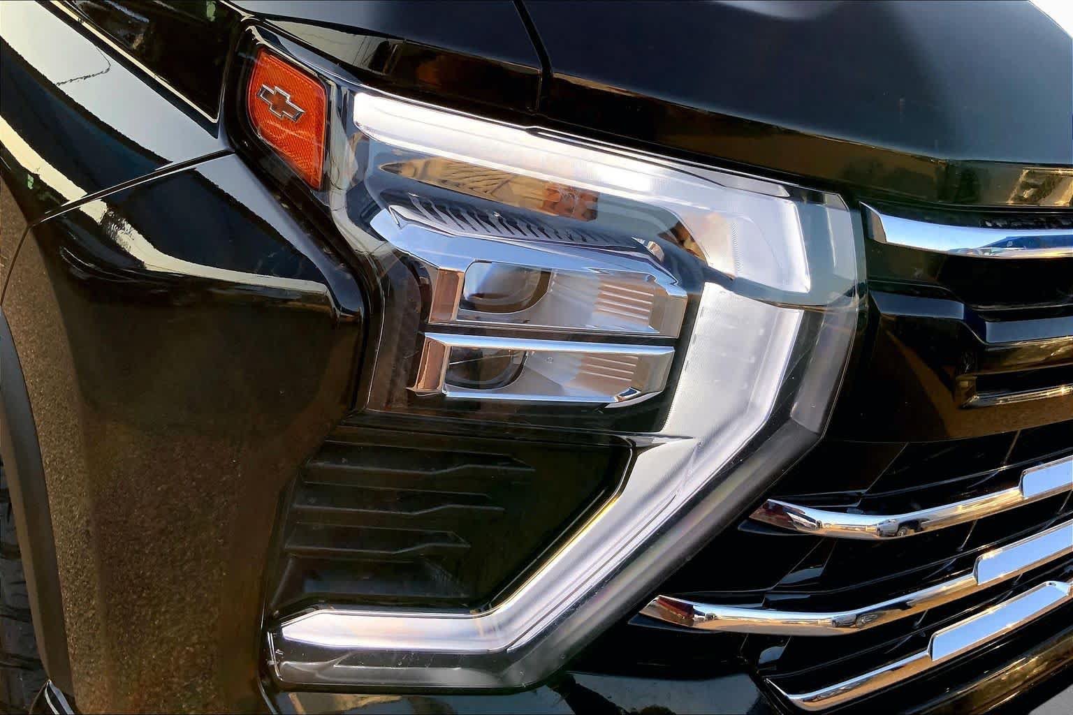 Used 2025 Chevrolet Silverado 2500 LTZ w/ Z71 Chrome Sport Edition AWD/4WD image 28