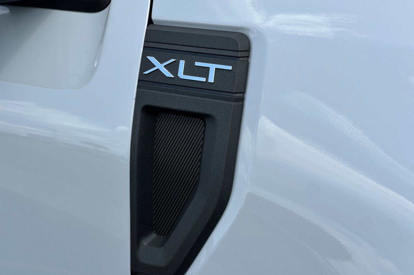 New 2026 Ford Maverick XLT w/ XLT Luxury Package image 24