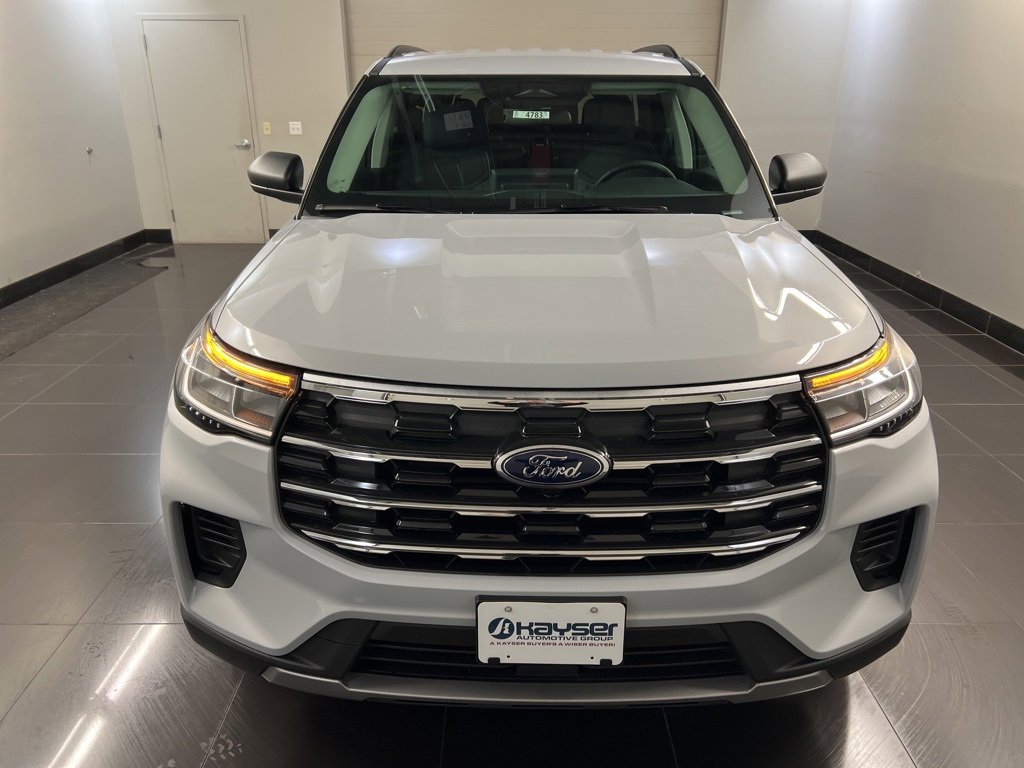 New 2026 Ford Explorer Active image 2