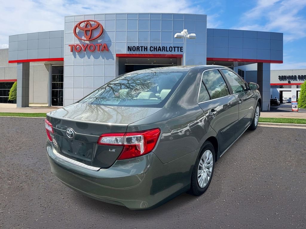 Used 2012 Toyota Camry LE image 9