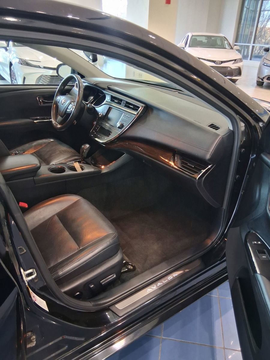 Used 2013 Toyota Avalon Limited image 10