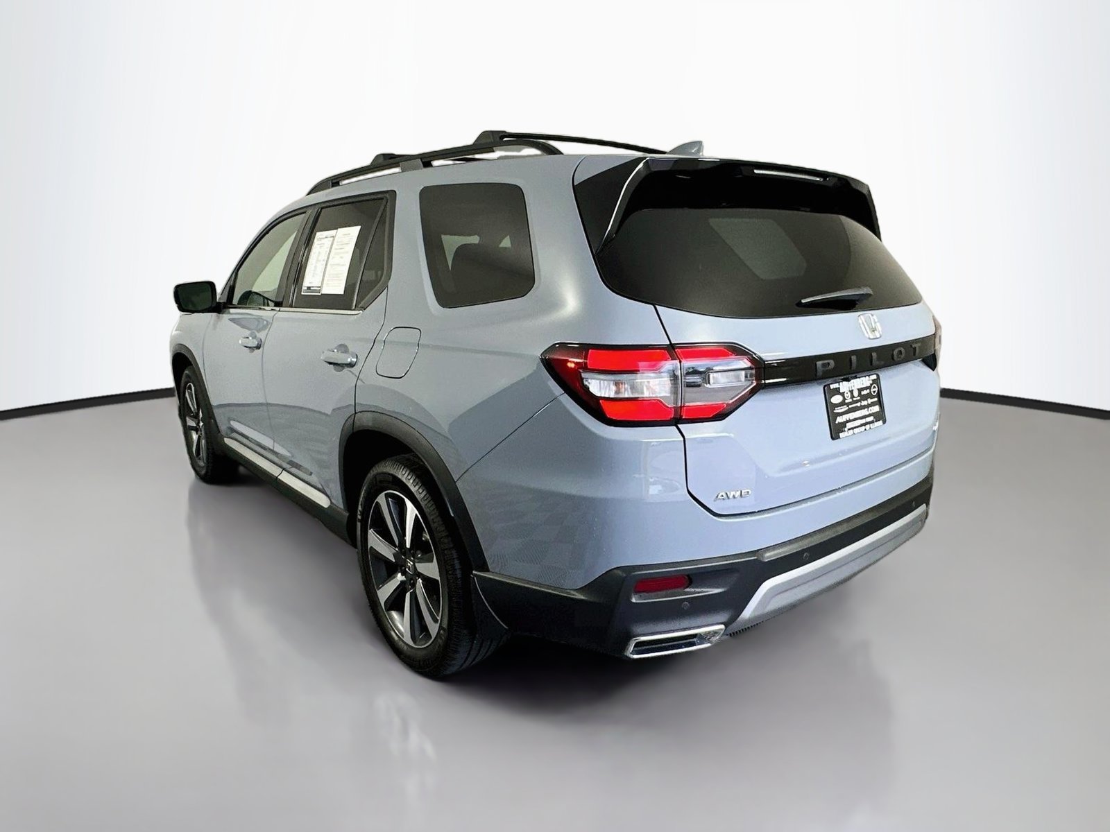 Used 2023 Honda Pilot Elite image 5
