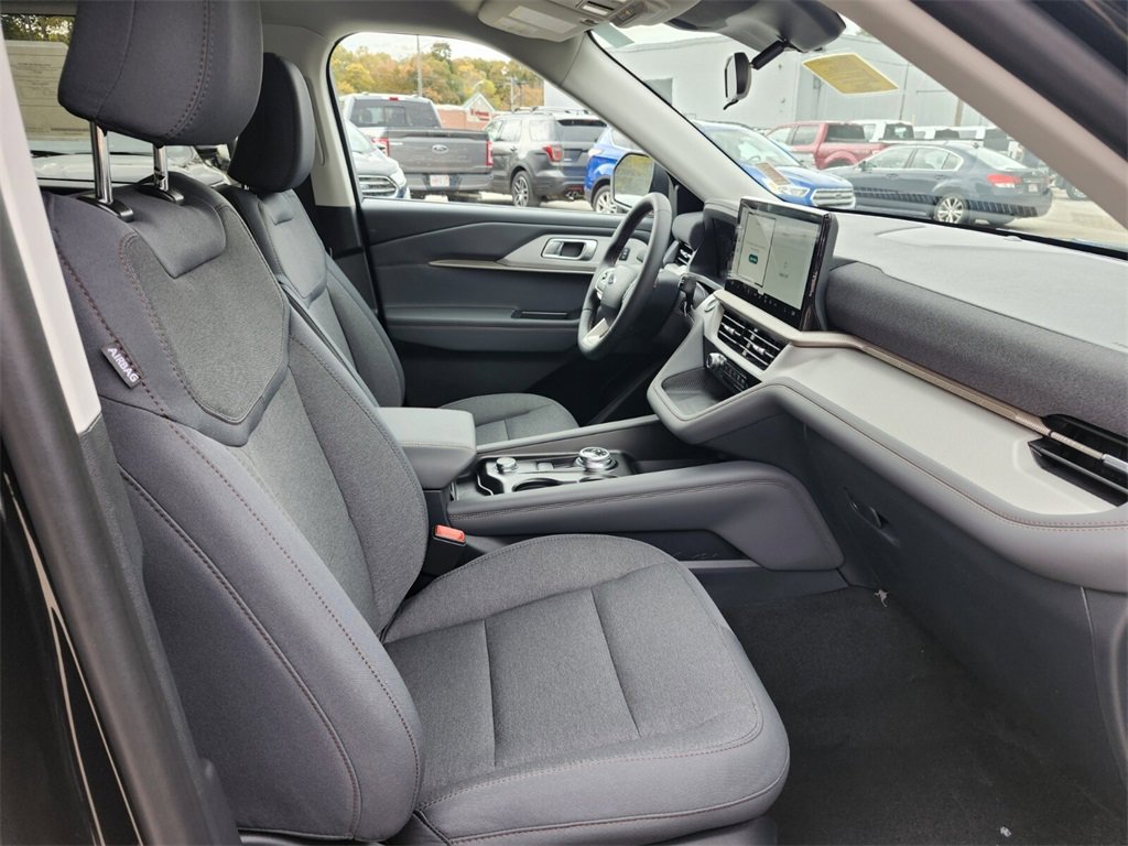 New 2026 Ford Explorer Active image 11