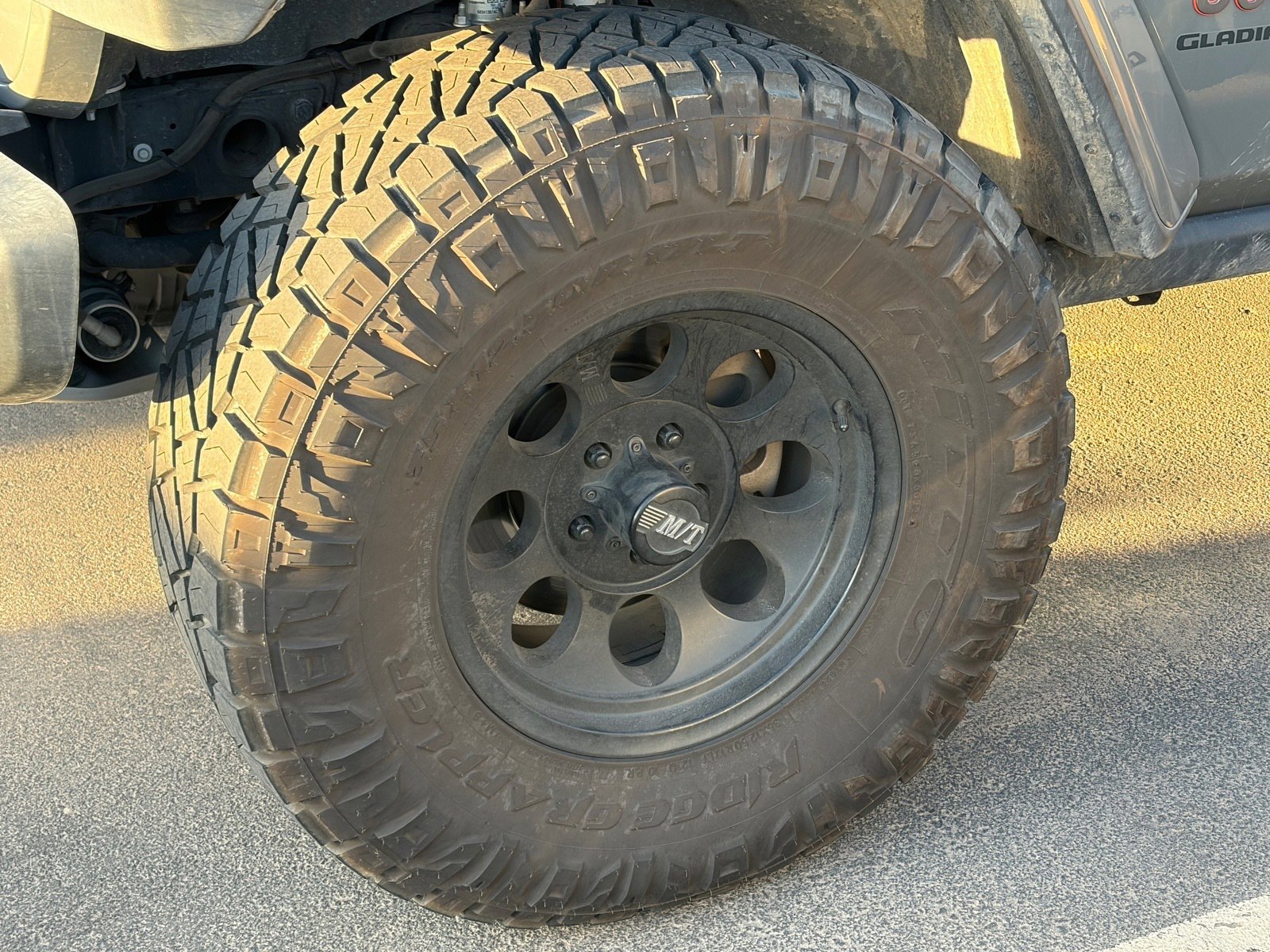 Used 2020 Jeep Gladiator Mojave AWD/4WD image 6
