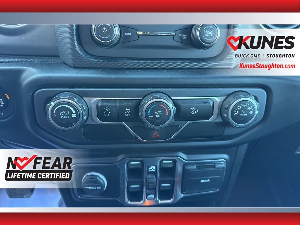 Used 2020 Jeep Wrangler Unlimited Sport AWD/4WD image 31