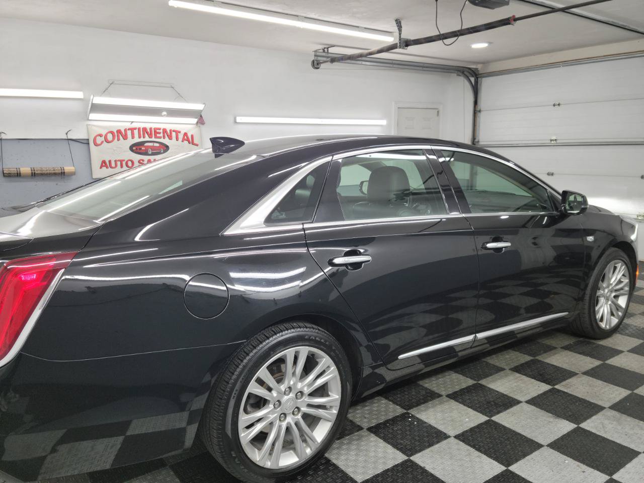 Used 2018 Cadillac XTS Luxury FWD image 8